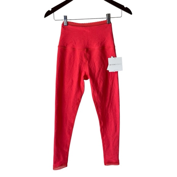 Beyond Yoga Pants - NWT Beyond Yoga Spacedye Allure High Rise Midi Legging Red Ash Heather Size XS